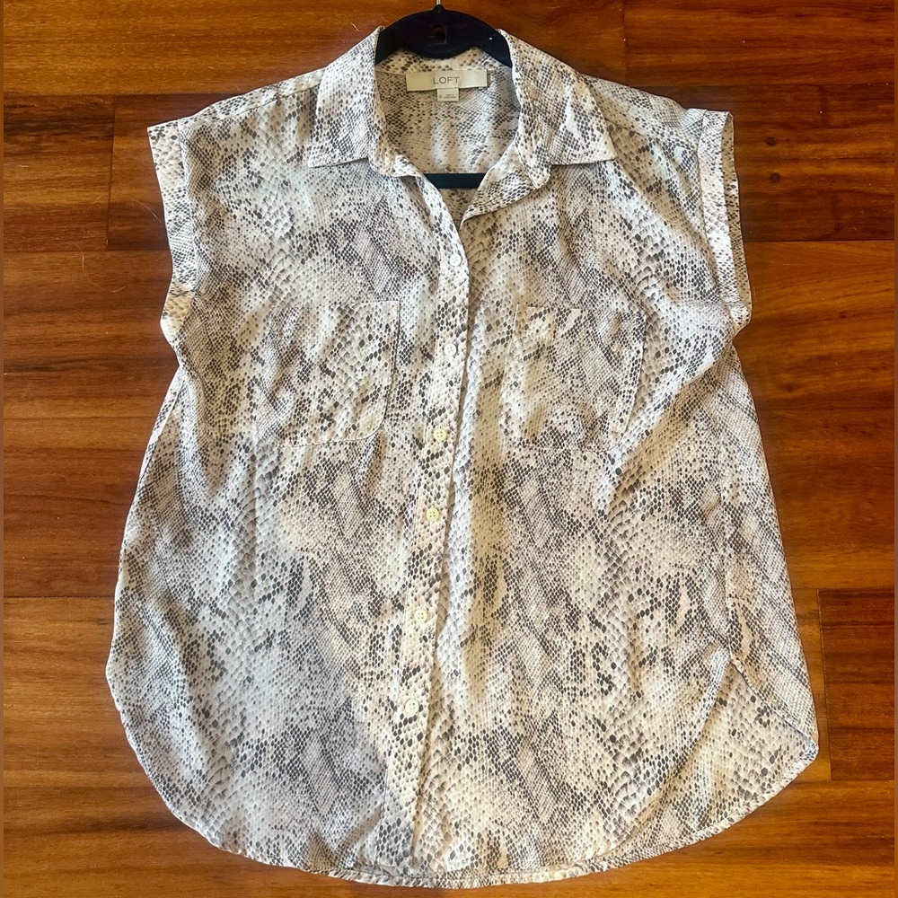 LOFT Short Sleeve Button Up